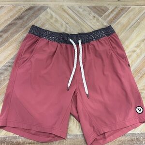 Vuori Shorts
